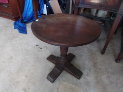 Oak Round Coffee Table.W.45 H.45 Cm.