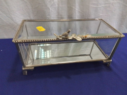A Nice Glass Small Cabinet. W.11 L.24 H.10 Cm.