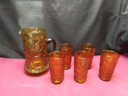 1970s Brown Glass Pitcher with 5 Glasses. 