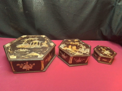 3 Mother of Pearl  inlaid B9xes.Large. W.23 H.8 Cm.