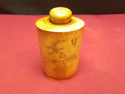  An old Chinese bone perfume bottle decorated with figures