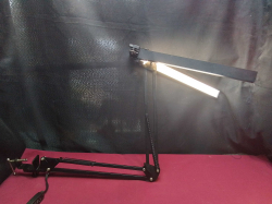A Modern Desk Lamp(new)