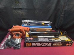 3 Tools (Black+Decker Blower / Mortar Gun / Tile Cutter)