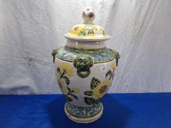 A Large continental vase and cover. H.29 cm W.23 cm