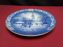 Quality beautiful German Rosenthal Porcelain Plate. W.22 Cm. 