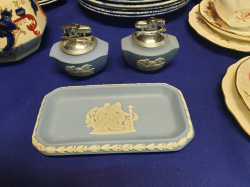 A very nice pair of Wedgwood Ronson lighters with Wedgwood oblong pluge