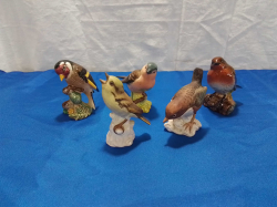 3 Small Beswick Birds and 2 by Goebels.