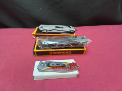 3 Browning Gun Makers Folding New Hunting Knifes. 