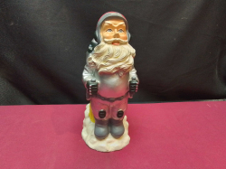 A collectable urpils Karlsberg statue. W.12 H.24 Cm.