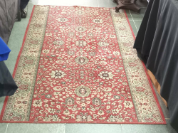 Beautiful large long rug. 
Size:120×200 Cm.