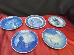4 Blue X'Mas Plates and Another Plate from Scandinavia. 