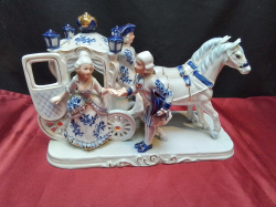 Vintage Deville Colonial Style Porcelain Couple in 2 Horse Drawn.W.H.Cm. 