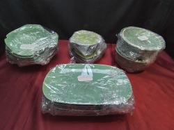 A Job lot of Kitchenware (5 Soup Fish plates, 4x plates& 1 bowl, 2 serving bowls with lids, 5x dinner plates) 