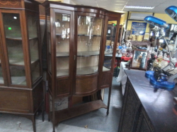 A Lovely Inlaid Mahogany China Cabinet with key(54) D.40 W.105  H.180 Cm.
