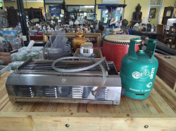 BBQ Grill with Small Gas Tank.