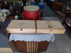 2 Wine Wooden Boxes. W.33 L.58 H.11 Cm.