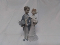 A Nice LLADRO Figure of A Wedding Couple (Flower A/F). W.8 H.19 Cm.