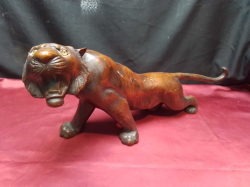A Large and heavy cast Iron tiger. L.53 H.24 Cm.
