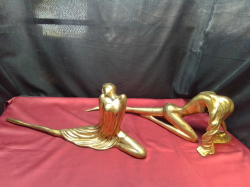 2 Bronze of Naked Ladies Sculpture.Large L.61 H.19 Cm. Small L.52 H.19 Cm.