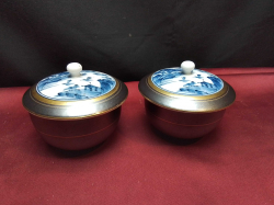 A pair of lidded Chinese bowls gorgeous decoration to inside and outside with mark to base. W.9 H.9 Cm.  