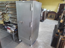 A Very Large HADAK Safe with key. D.60 W.65 H.150 Cm.