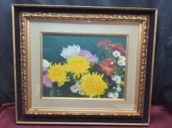 A vintage oil paint of flower signed. 54x63 Cm. 