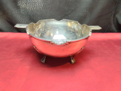 A Nice Round Silver Plate Fruit Bowl on 4 Legs. W.20 H.11 Cm.