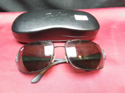 Ray Ban Sunglasses With Protective Case. Model RB3426 Made In Italy.