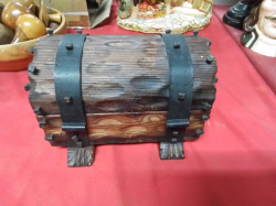 An Old Wooden Box.D.16 L.21 H.14 Cm.