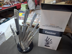 A Set of Custino knifes