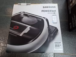 Samsung Power Bot VR7200 cleaner machine still in box cost new 30,0000