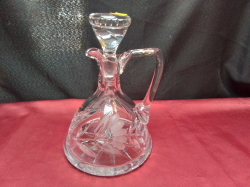 A Beautiful Cut Crystal Handled Decanter.W.16 H.23 Cm.