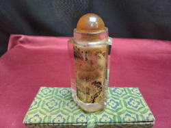 A wonderful inside painted Chinese perfume bottle H.8 Cm.in original box 