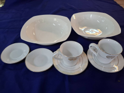 Mixed lot of coffee cups and two large bowls