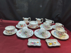 21 Pieces of Royal Crown Derby Posies including 3 Cream & Sugar Set.