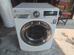 Electrolux Washing machine 10kg.