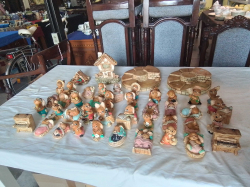 44 Pendelfin Sculptures.