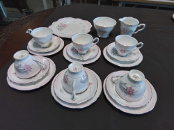 21 Beautiful Pink Royal Stafford set