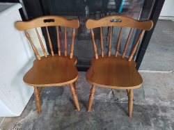 A Pair of Wooden Dining Chairss 