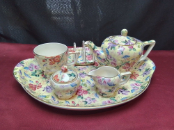 A Tea Set of Wade. (6 Pieces)