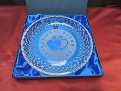 Royal Doulton Glass in original Box. W.28 Cm.