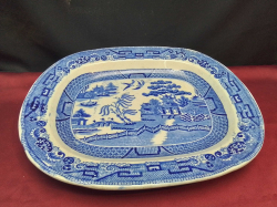 A Large Old English Willow Pattern Meat Plate. 35x42 Cm.