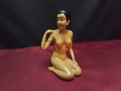 A Small Beautiful Naked Women -  Erotic Art Statue. W.9 H.14 Cm.