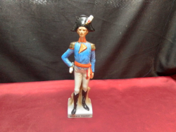 A statue of Napolean Bonaparte. H.23 Cm. 