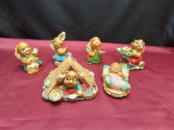 An Assortment of 6 Pendelfin Figures include Campers.