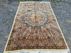 Persian Man Made Carpets Silk oN Silk Lovely &  Beautiful Shahi Tabriz Design.147x227 Cm.