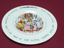 Royal Doulton disney collectable winnie the pooh plate. W.20 Cm.
