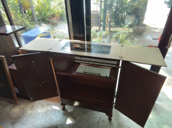 A Mahogany Cocktail Babinet. D.36 W.78 H.104 Cm. 