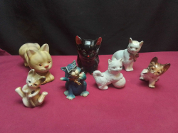 7 Lovely Cat Figures