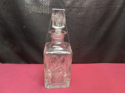 A Lovely Cut Glass Decanter. W.10 H.28 Cm.